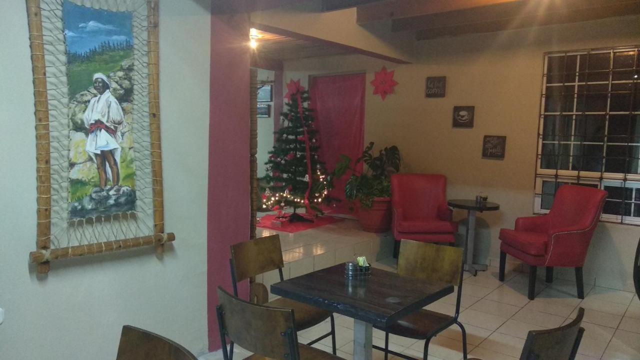 Hotel Real De 克雷尔 外观 照片
